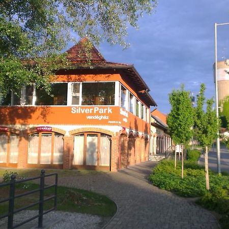 Silver Park Vendeghaz Беретьйоуйфалу Екстер'єр фото